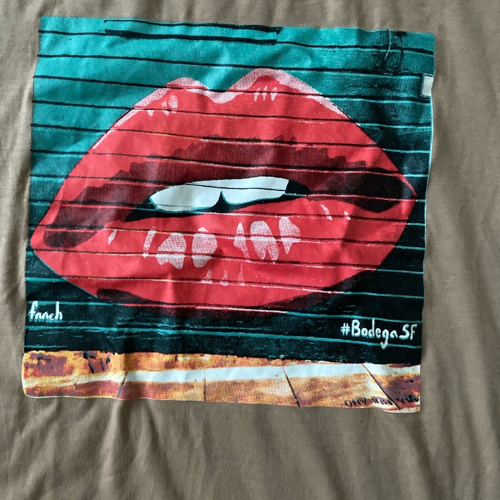 Over sized Tee - Picture 2 of 2